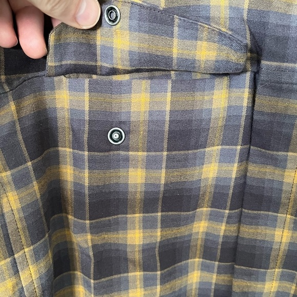 Mens Arcteryx Gryson Long Sleeve Button Up Shirt Size Medium Like NEW EUC - Picture 8 of 12